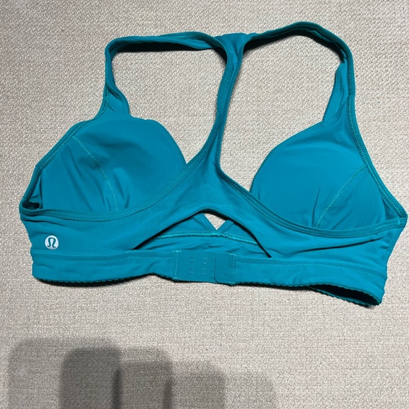 Lululemon sports bra - Picture 3 of 4